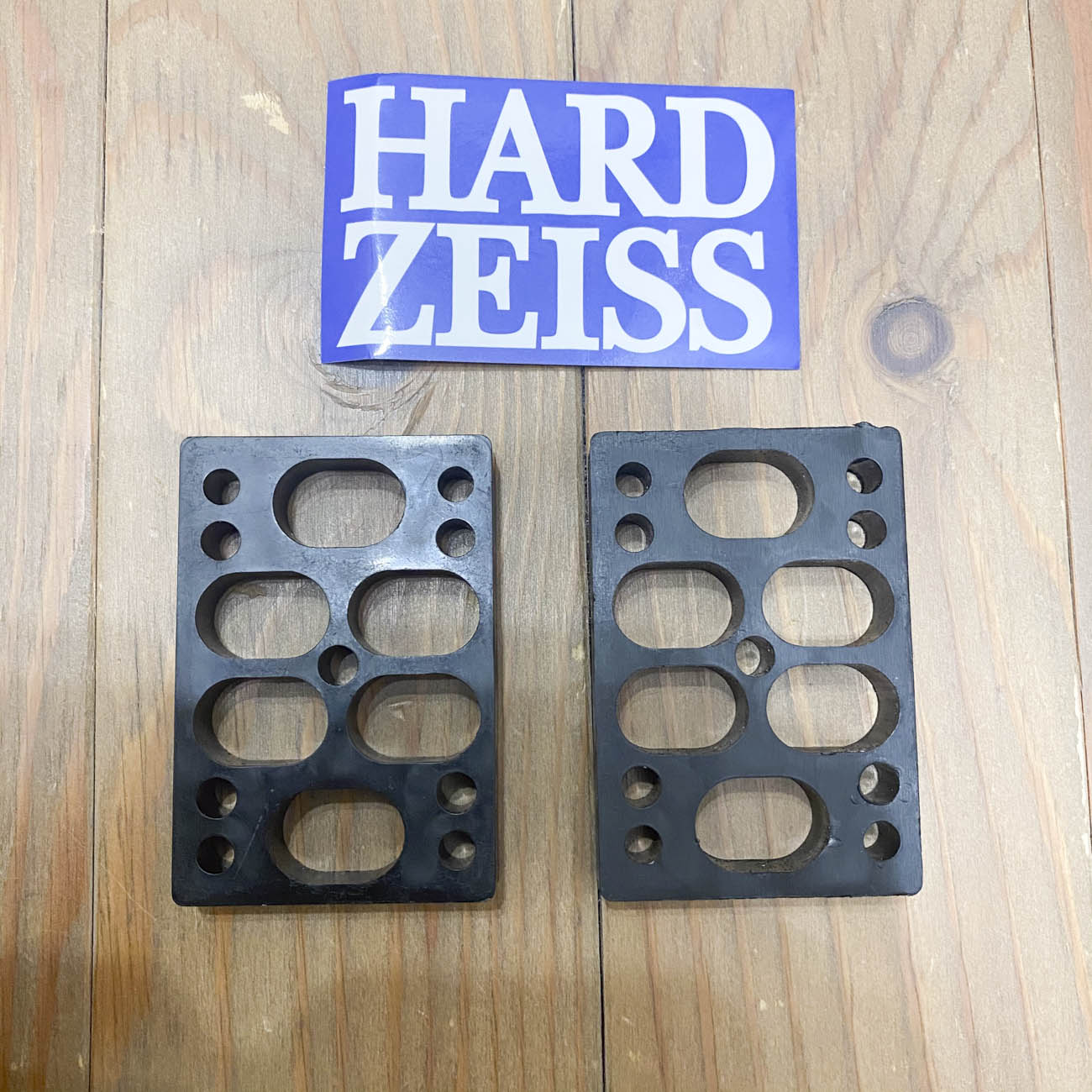 HARD ZEISS RISER PAD 1/2inch