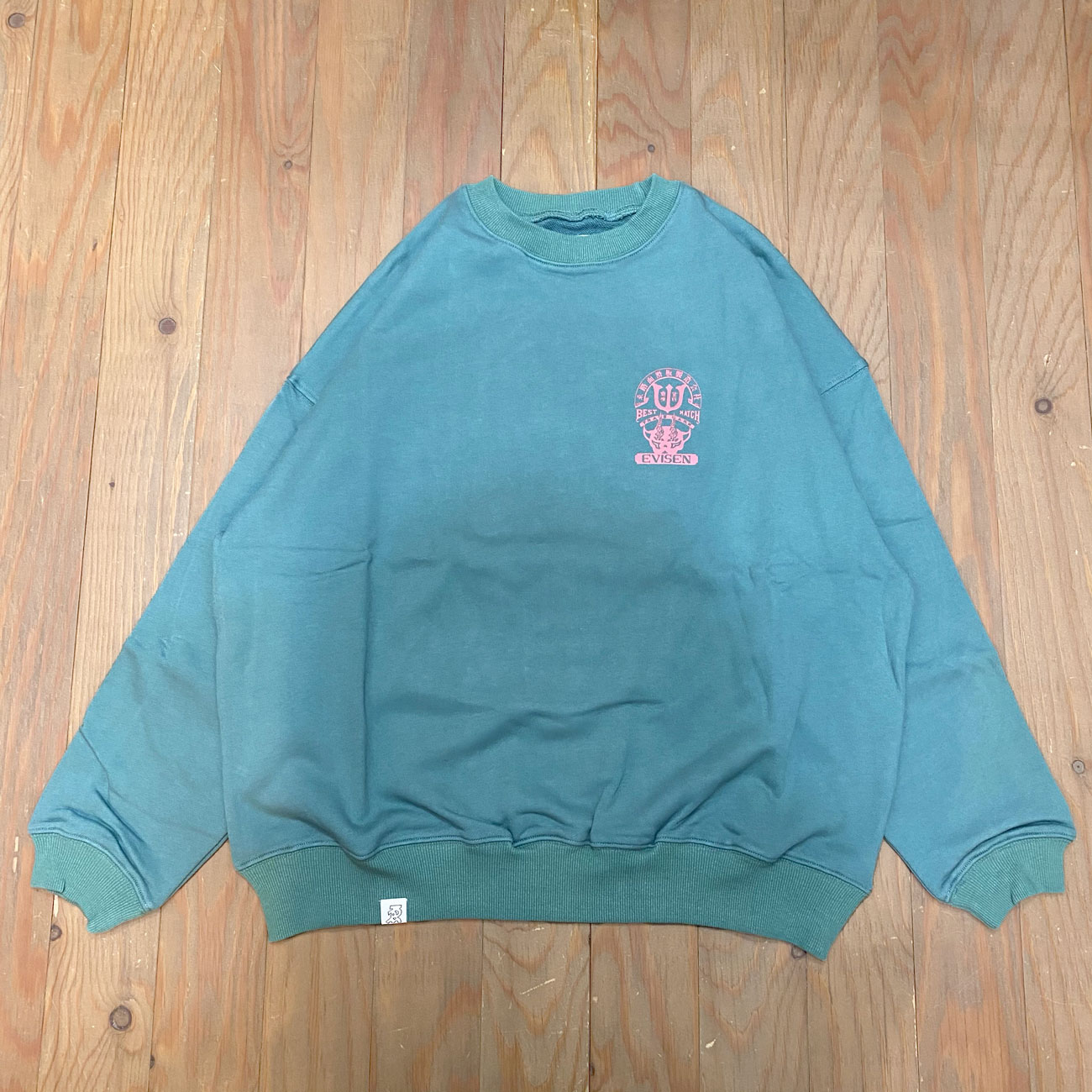 EVISEN TIGER MATCH EMBLEM CREW SWEAT TURQUOISE