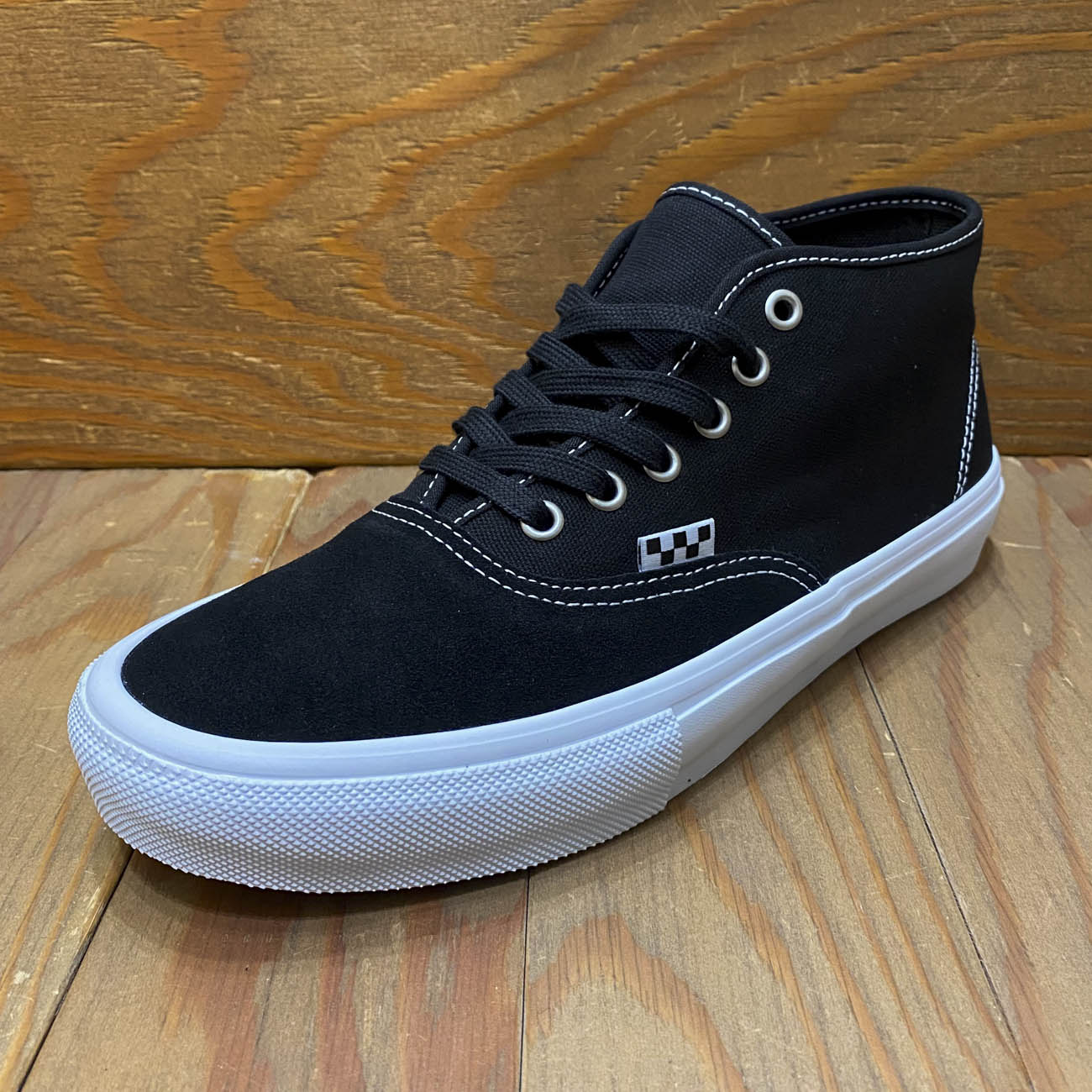 VANS SKATE AUTHENTIC MID