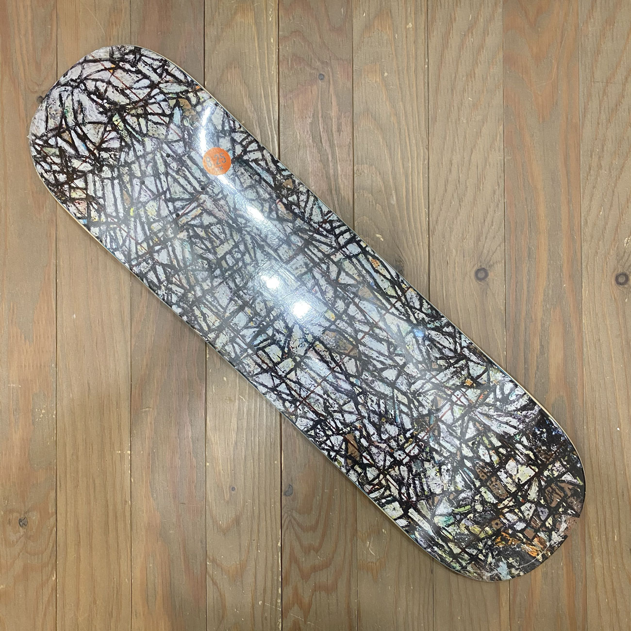 GX1000 B&W ABSTRACT DECK 8.25inch