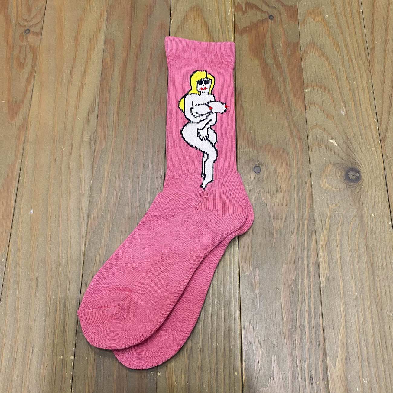 CHING & CO. 裸婦＆TOUGH SOX