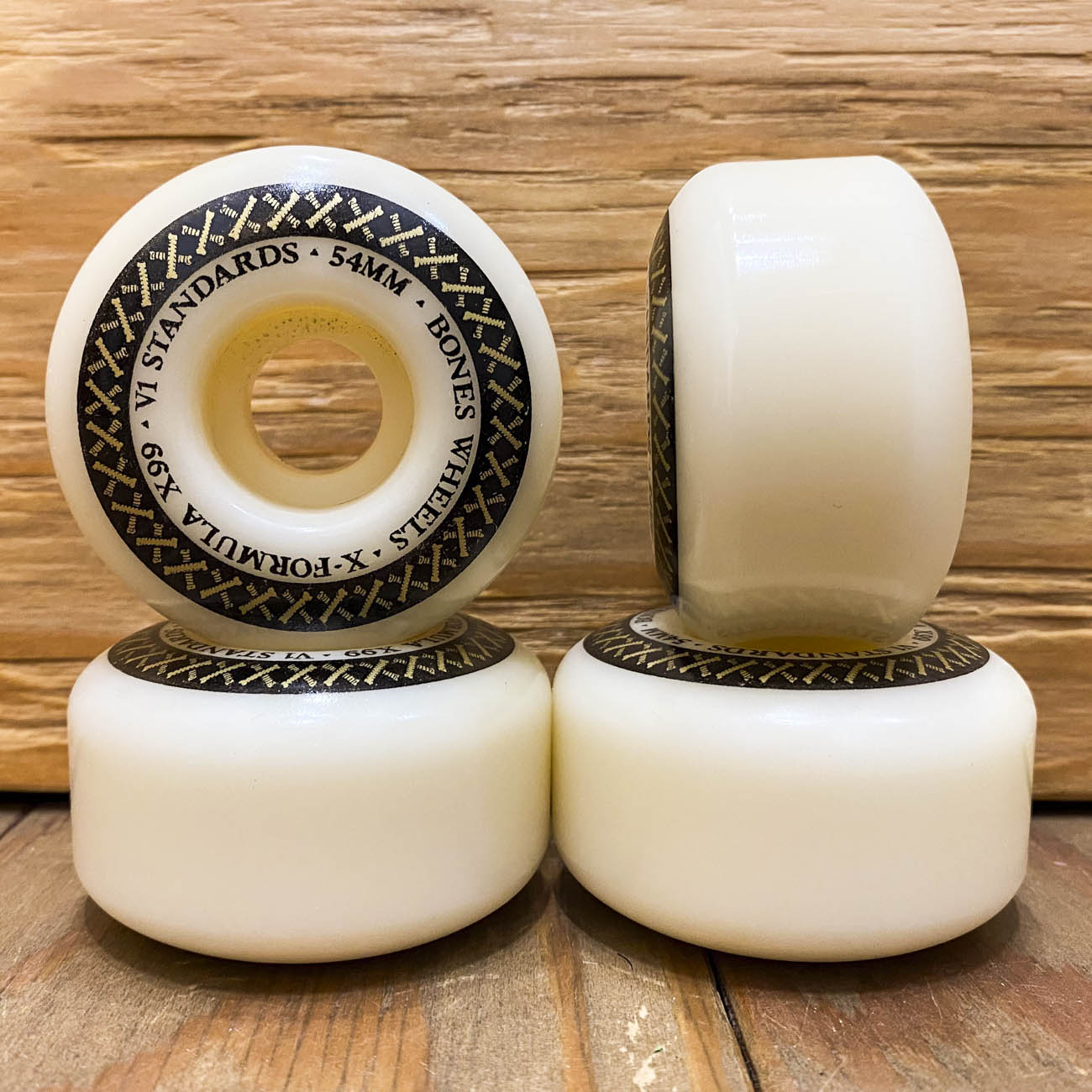 BONES　X-FORMULA V1 STANDARDS 99A 54mm 