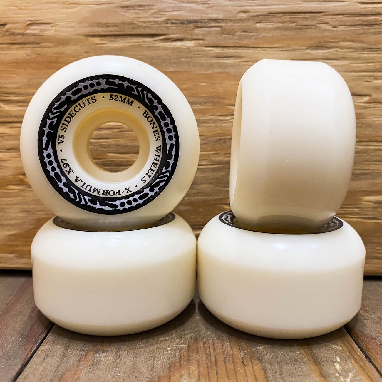 BONES　X-FORMULA V5 SIDECUTS 97A 52mm 
