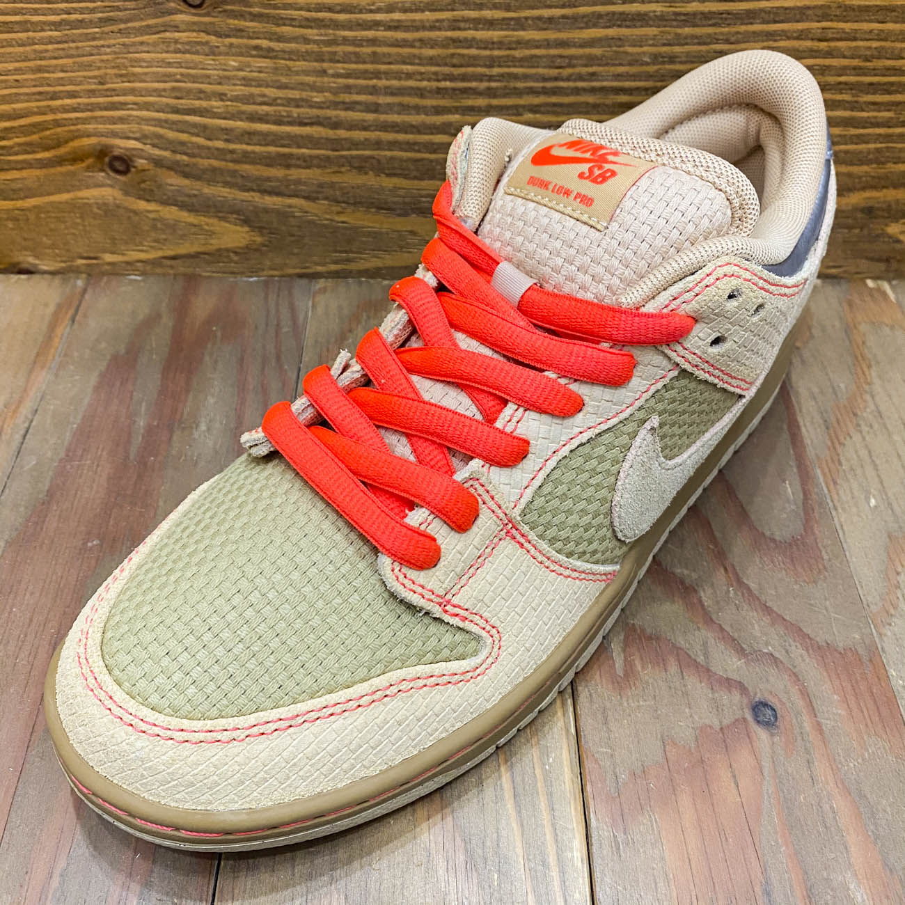 NIKE SB DUNK LOW PRO SONGKRAN