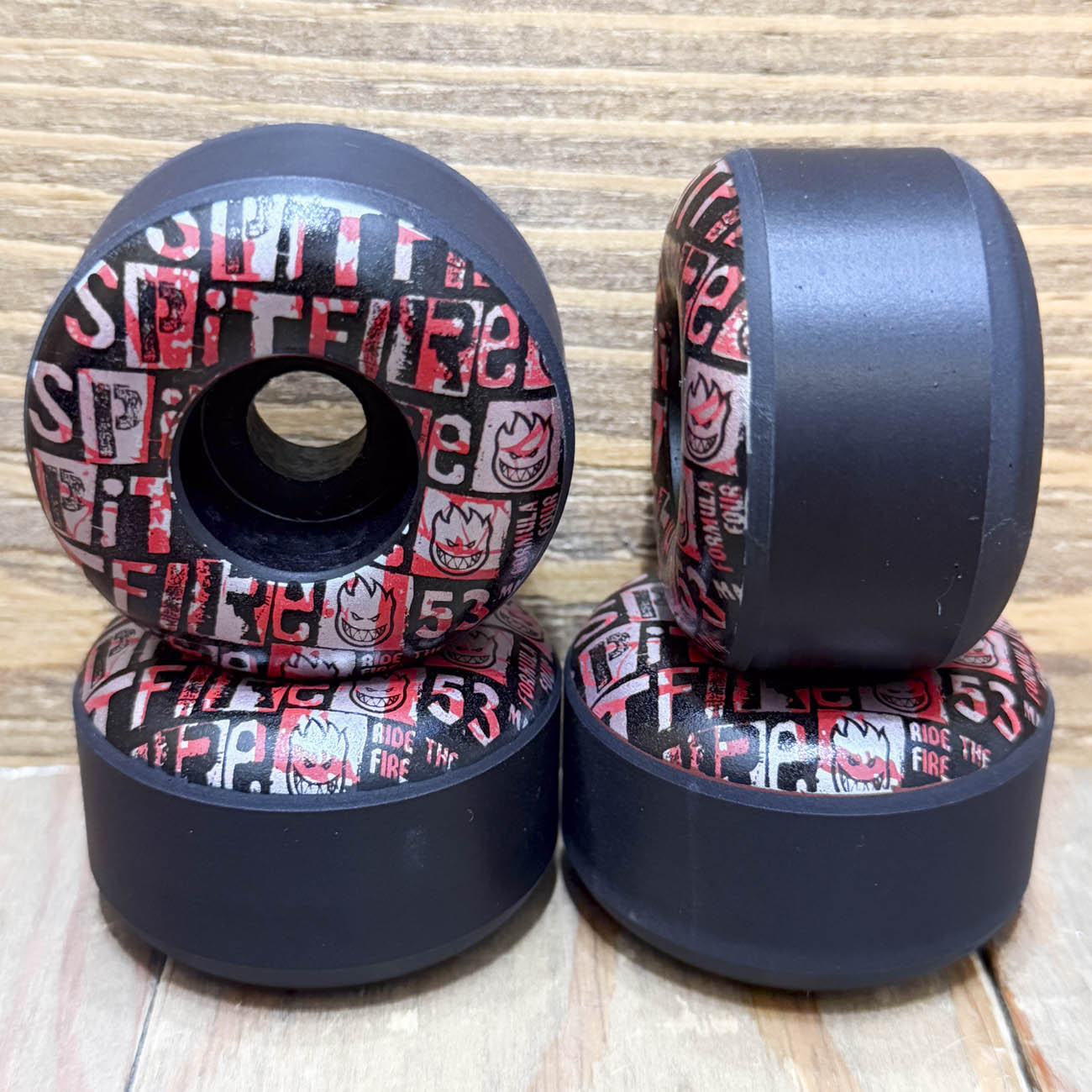 【スクエア】　SPITFIRE F4 RADIAL RANSOM BLACK 99A 53mm
