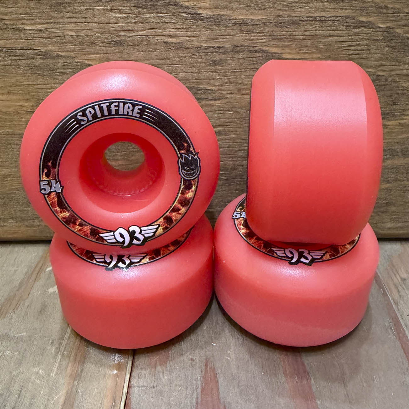 【スクエア】　SPITFIRE F4 RADIAL PINK 93A 54mm