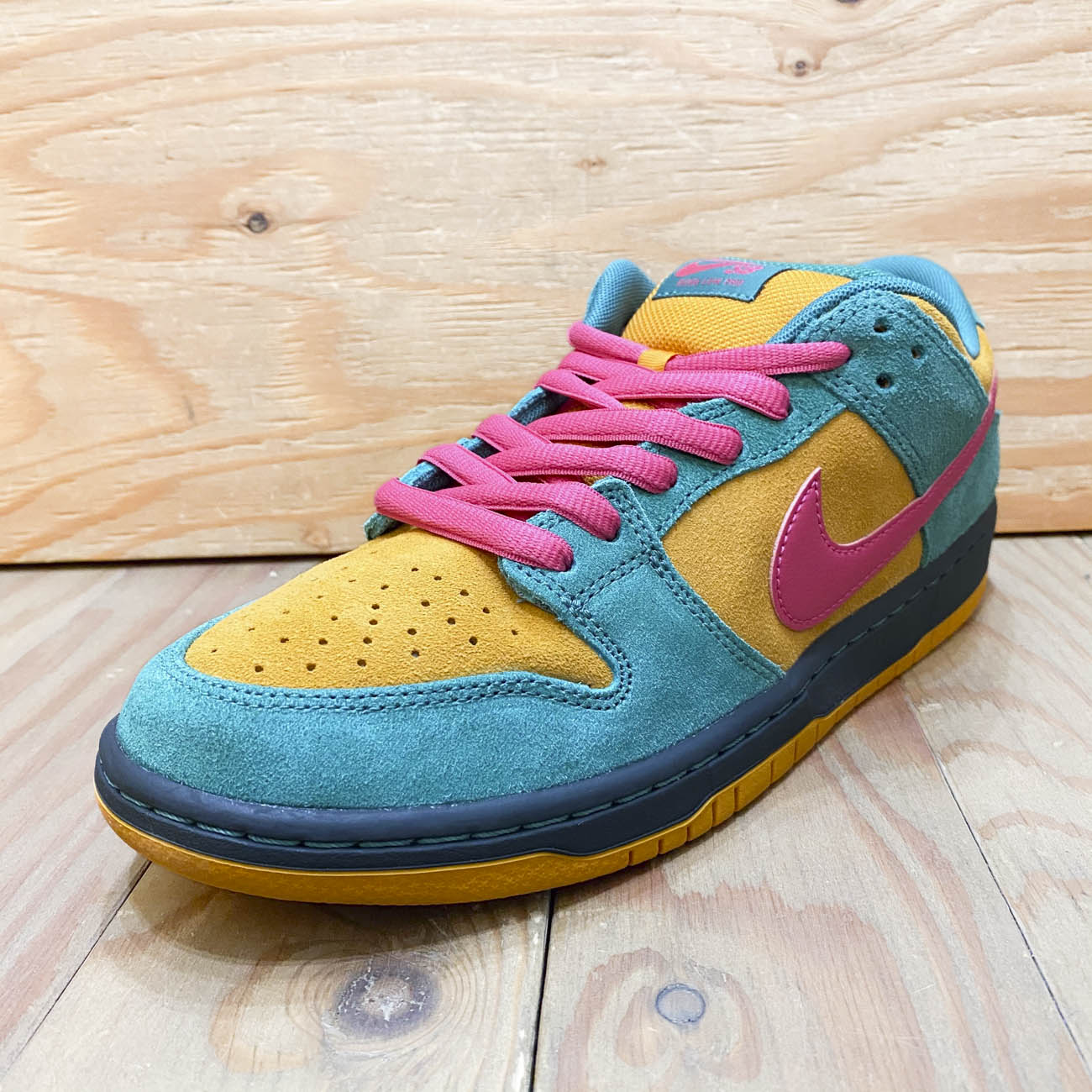 NIKE SB DUNK LOW PRO GREEN NOISE/WATERMELON