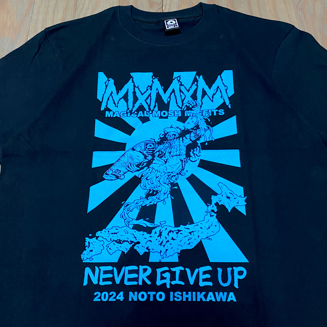MxMxM 2024 NOTO ISHIKAWA NEVER GIVE UP TEE