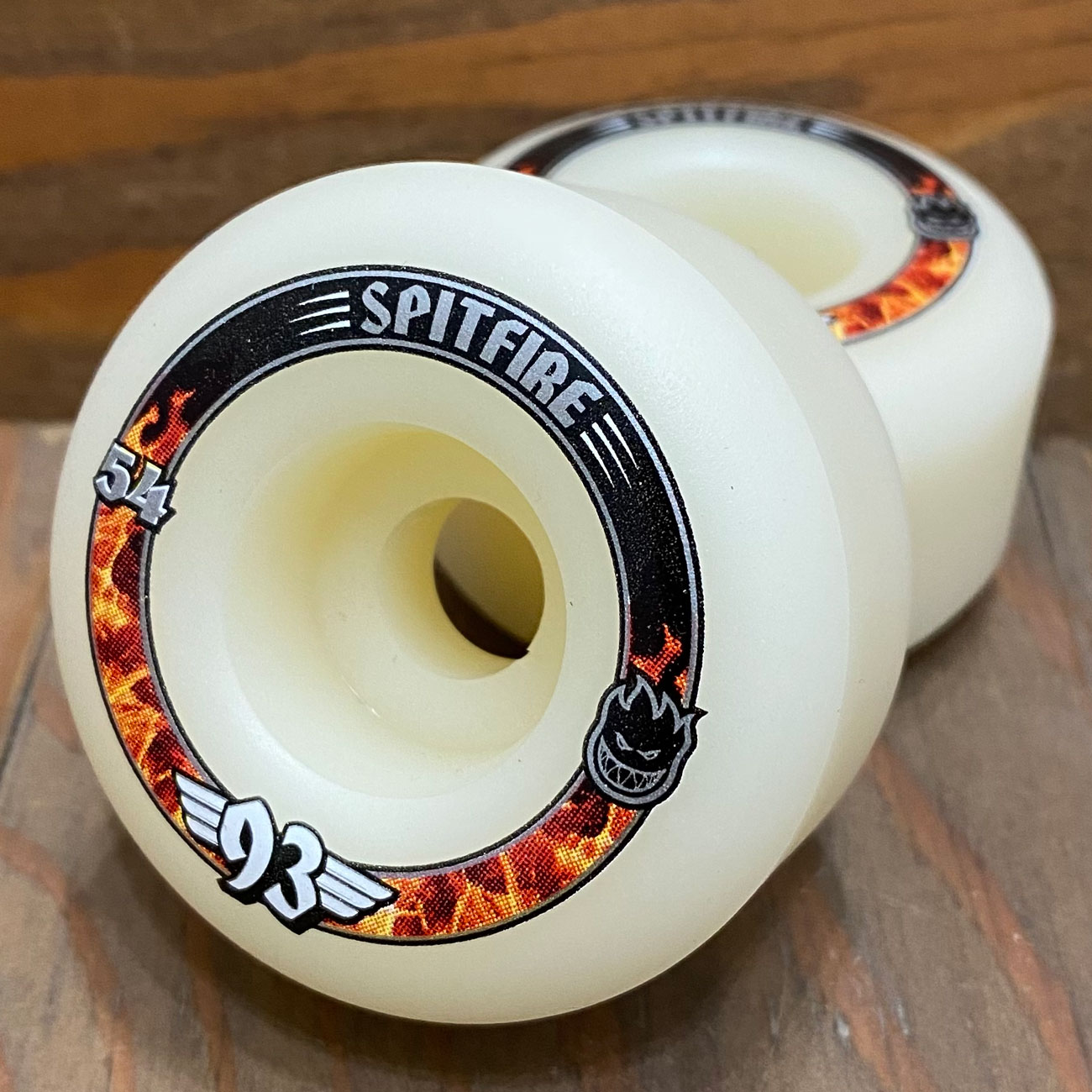【ノーマル】SPITFIRE F4 RADIALS SOFT SLIDERS 93A 54mm