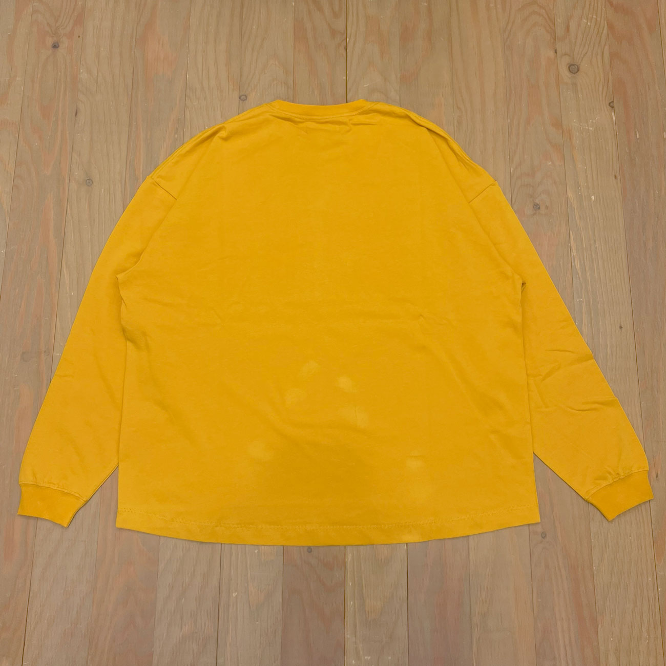 TIGHTBOOTH PASS THE PIE L/S TEE
