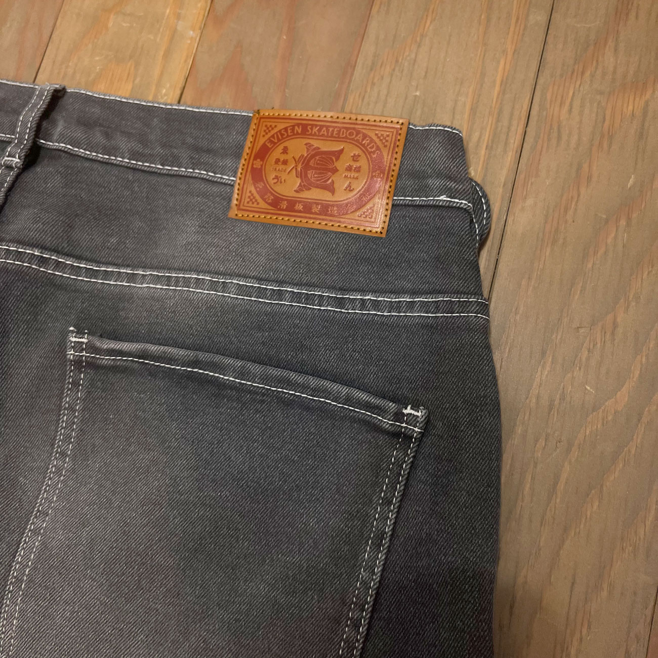 EVISEN EYE FIRE JEANS