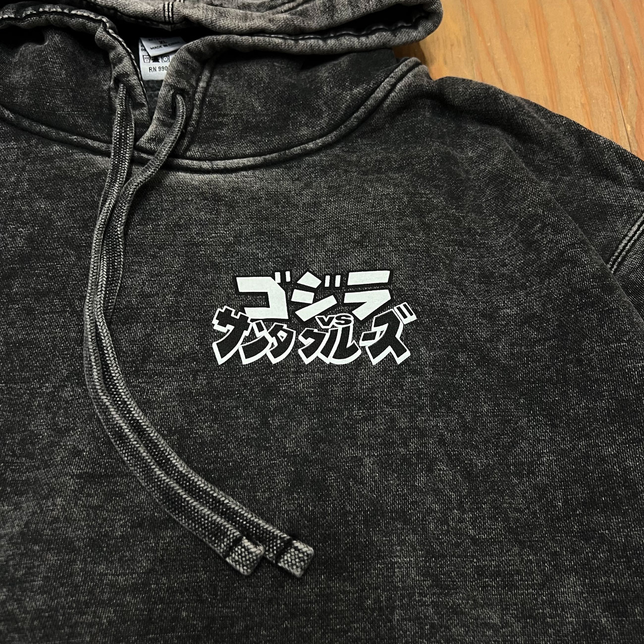 SANTA CRUZ x GODZILLA HAND FRONT HOODIE 
