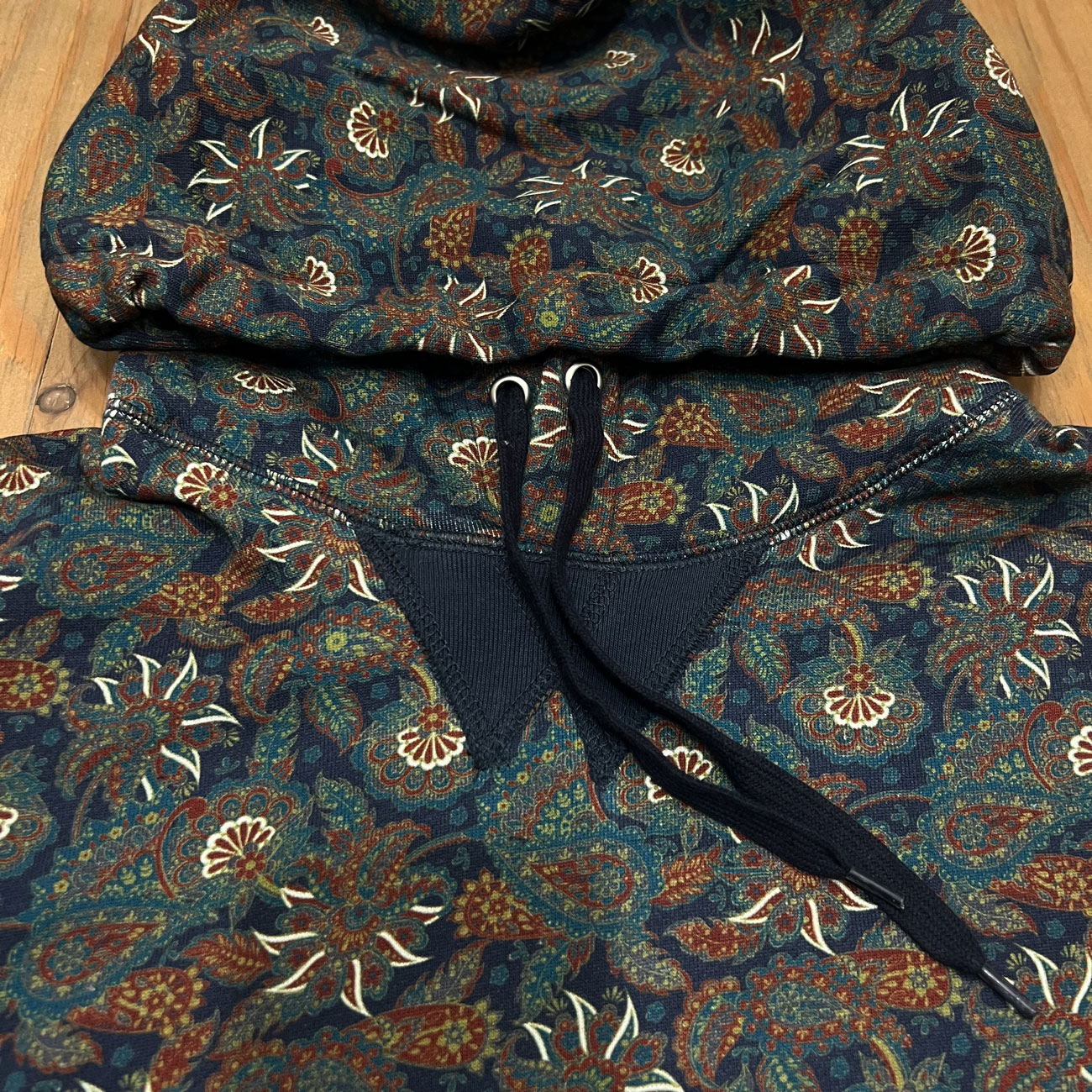 WHIMSY PAISLEY HOODIE