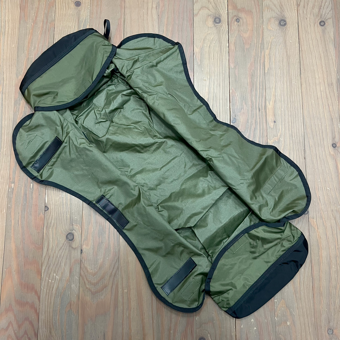 VAGA AMOEBA SKATEBOARD WRAPPER