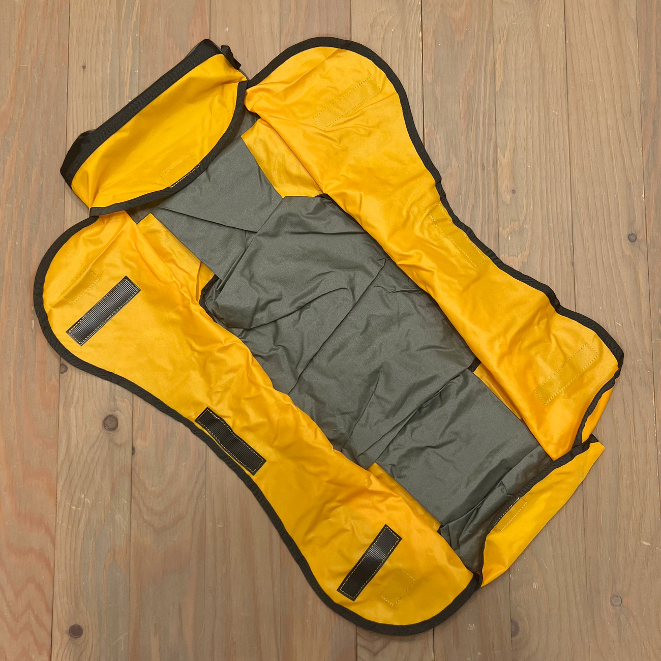 VAGA AMOEBA SKATEBOARD WRAPPER