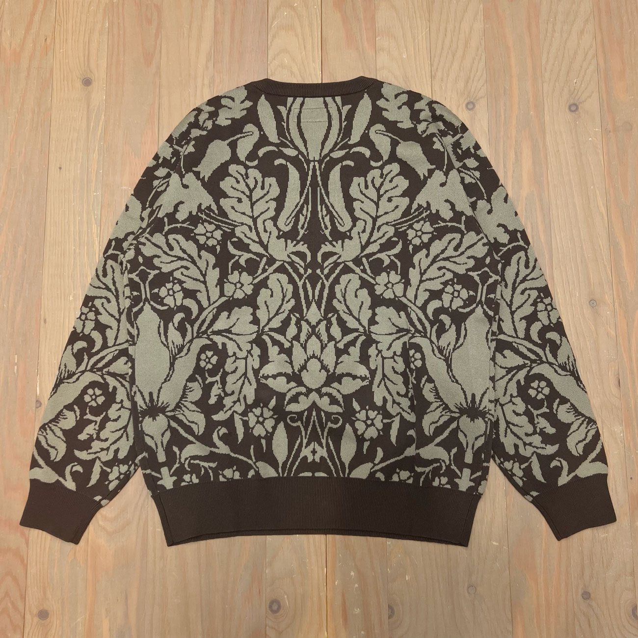 GX1000 JACQUARA KNIT FLORAL SWEATER