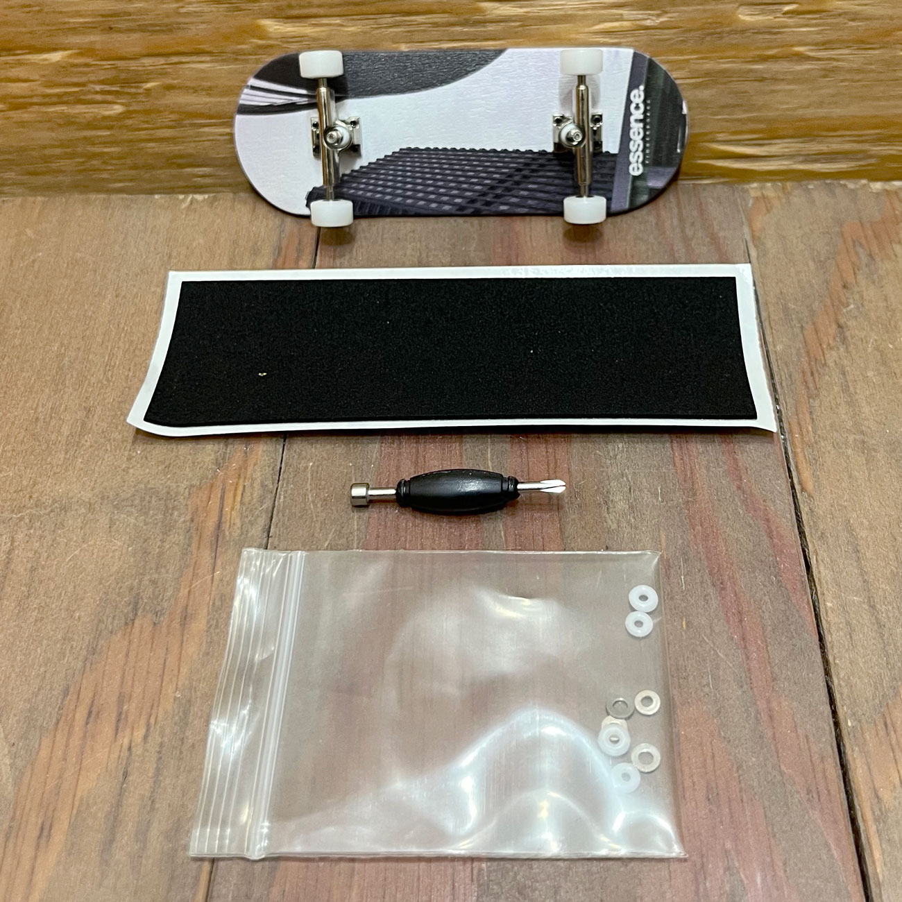 【34mm】ESSENCE FINGERBOARD CITY HOLE