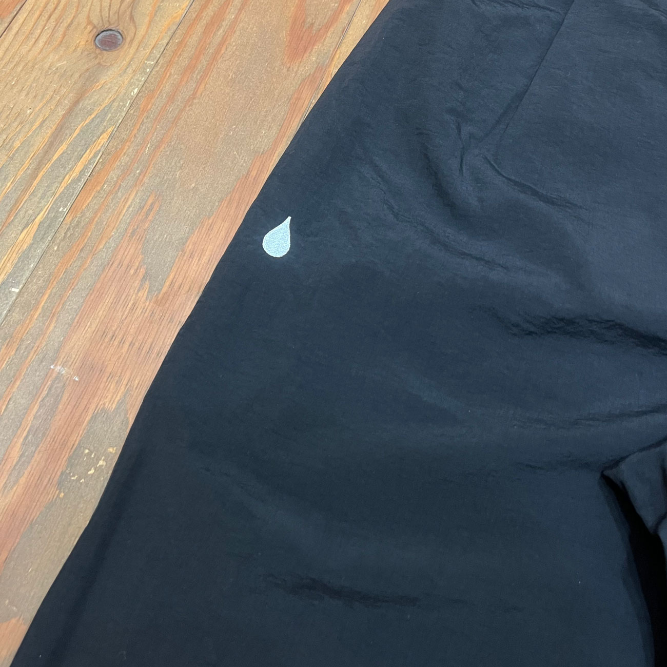 COLOR COMMUNICATIONS DRIP EMB LETTER NYLON