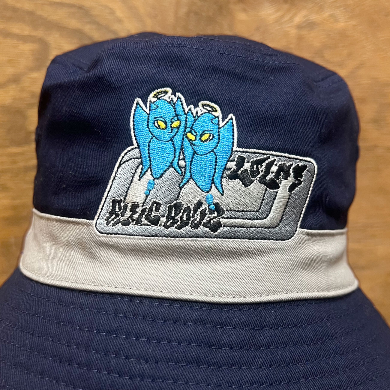LOLA'S HARDWARE x BLUE BOYZ SPORTS CLUB DEVIL ANGEL REVERSIREVERSIBLE BUCKET HAT