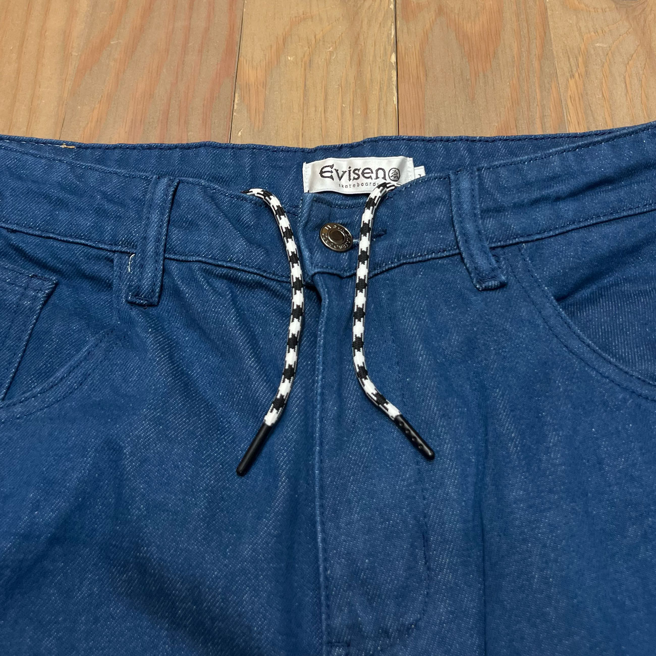 EVISEN SUSHI DENIM SHORTS