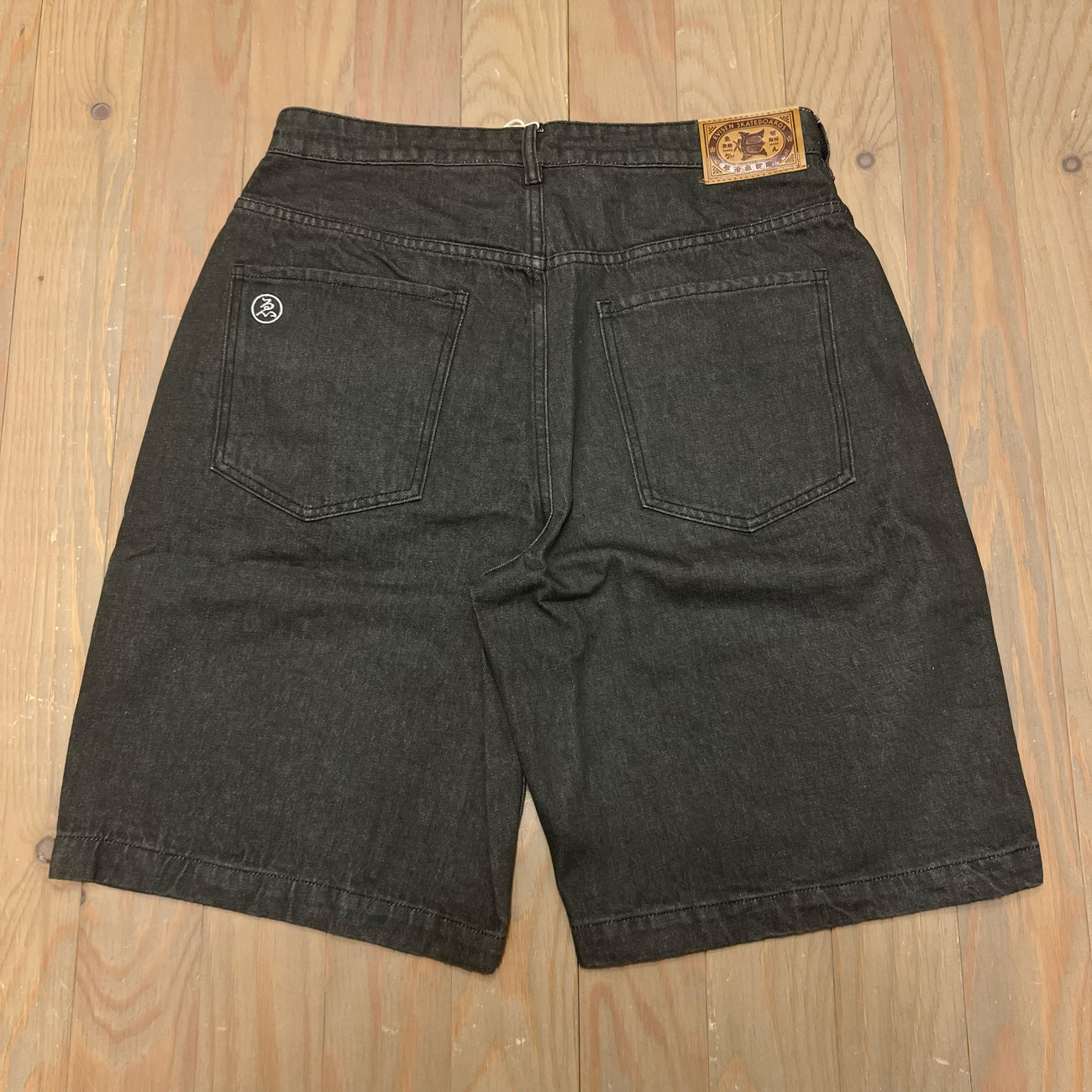 EVISEN SUSHI DENIM SHORTS