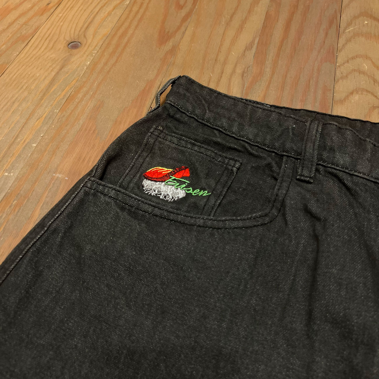 EVISEN SUSHI DENIM SHORTS
