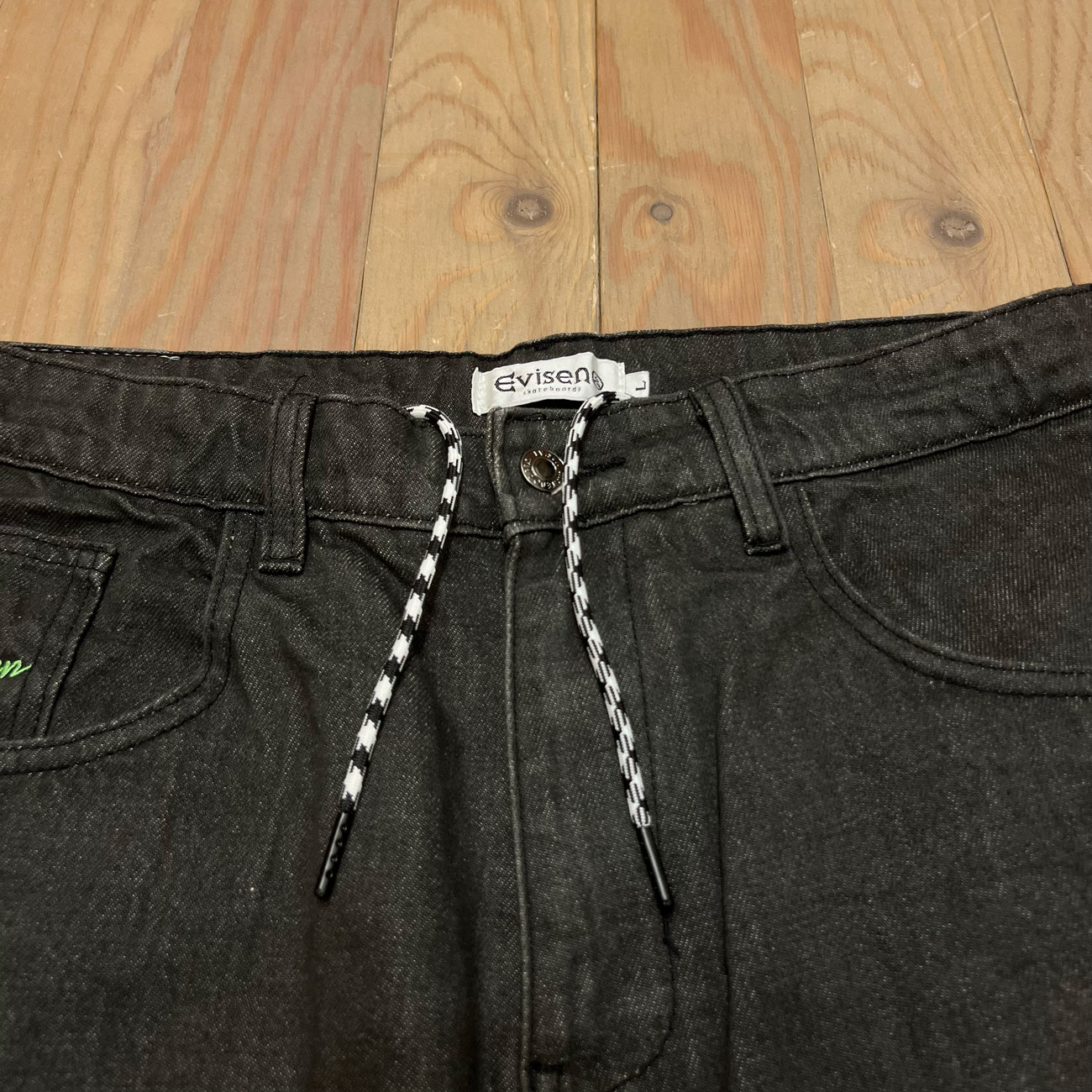 EVISEN SUSHI DENIM SHORTS