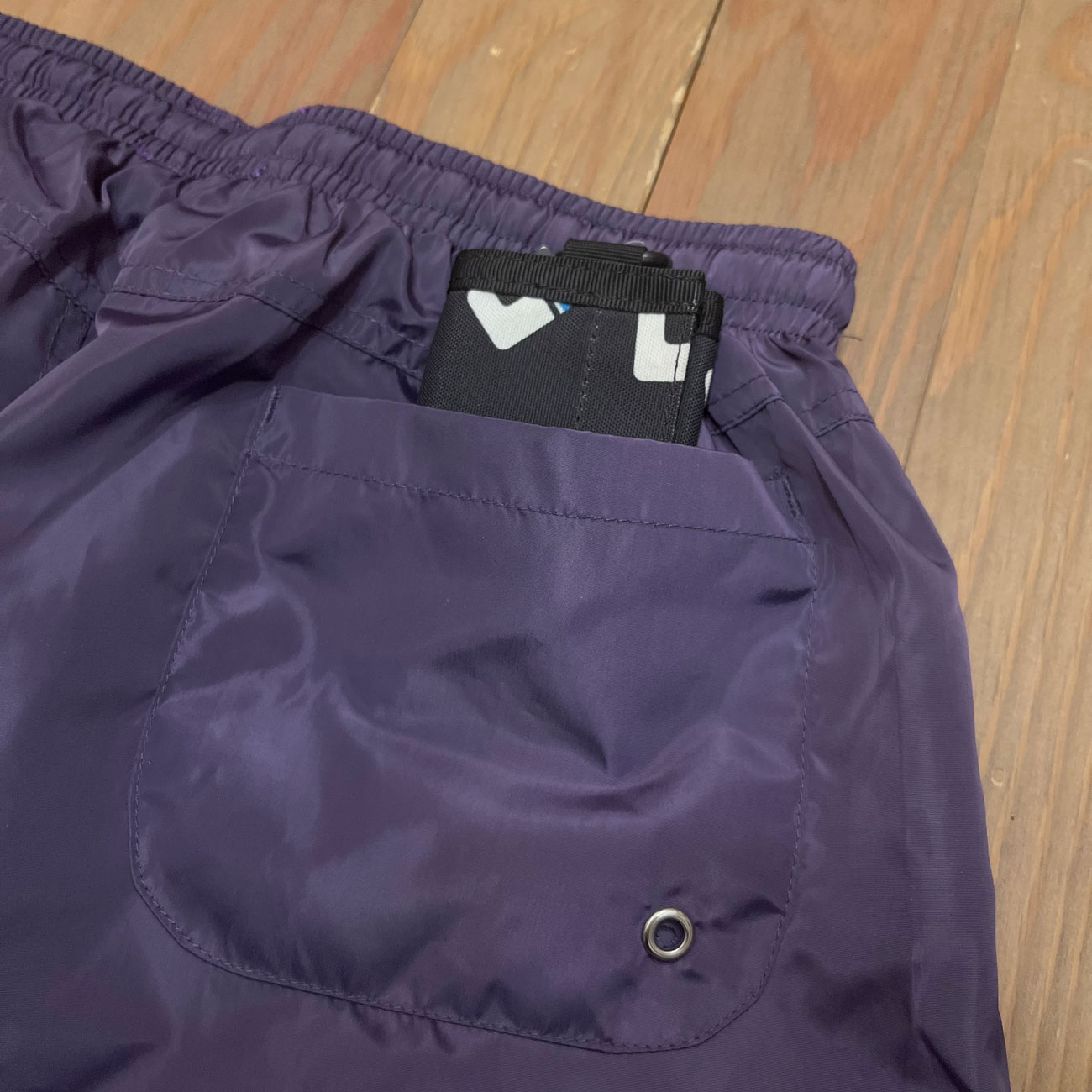 BLEACH PEGASUS GLOW SHORTS