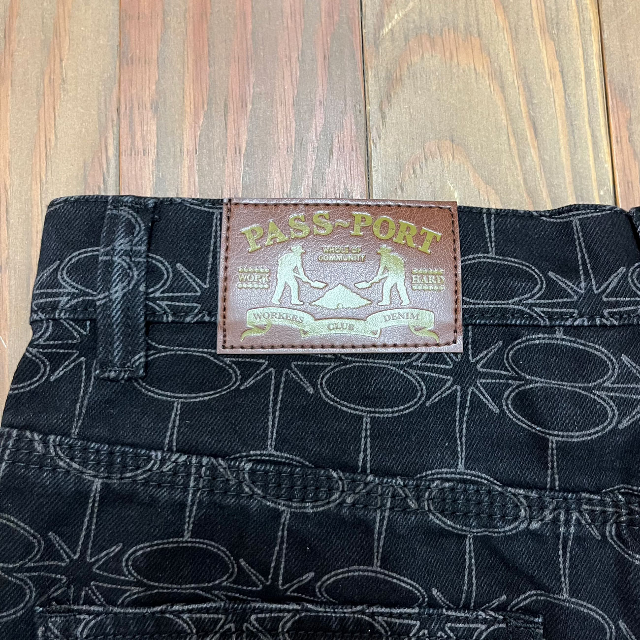 PASSPORT SOAP SPARKLE WORKERS CLUB JEAN SHORT