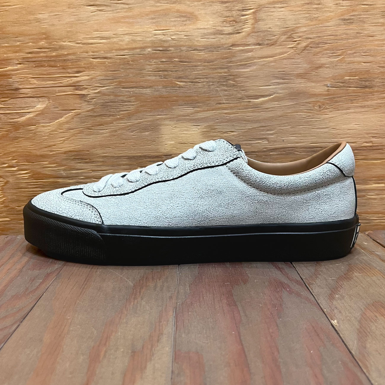 LAST RESORT AB VM004 MILIC ARTISAN WHITE/BLACK