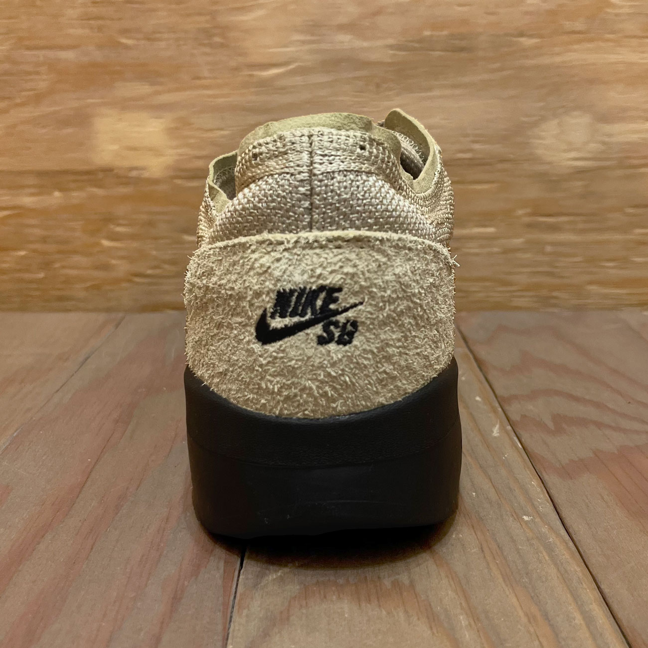NIKE SB PS8 LIGHT KHAKI/DESERT KHAKI/BLACK