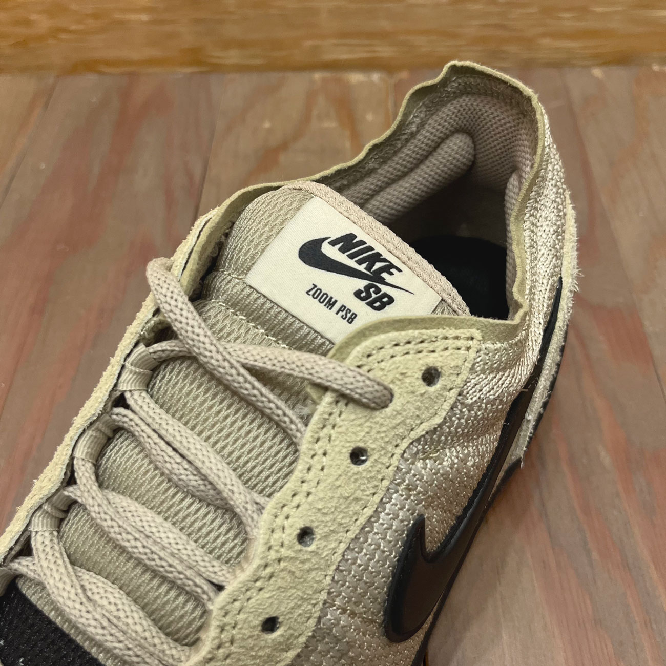 NIKE SB PS8 LIGHT KHAKI/DESERT KHAKI/BLACK