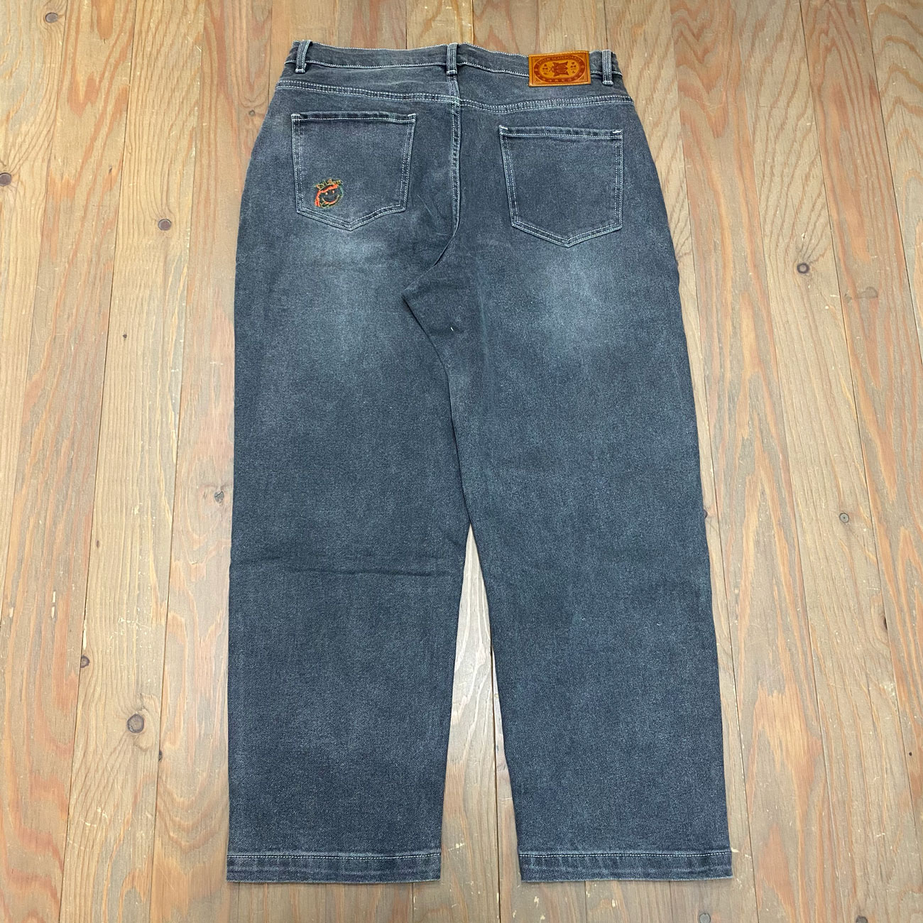 EVISEN ONE-UP JEANS