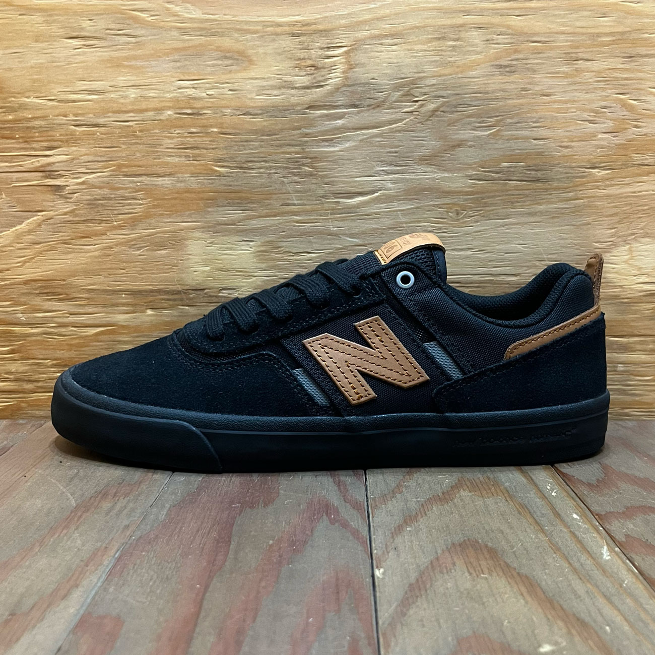 NB NUMERIC JAMIE FOY 306 BON