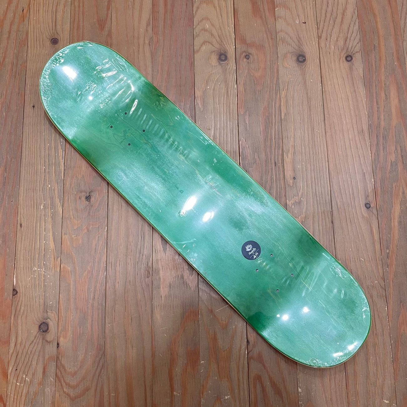 MAGENTA LEO VALLS METRO SERIES DECK 8.25inch 