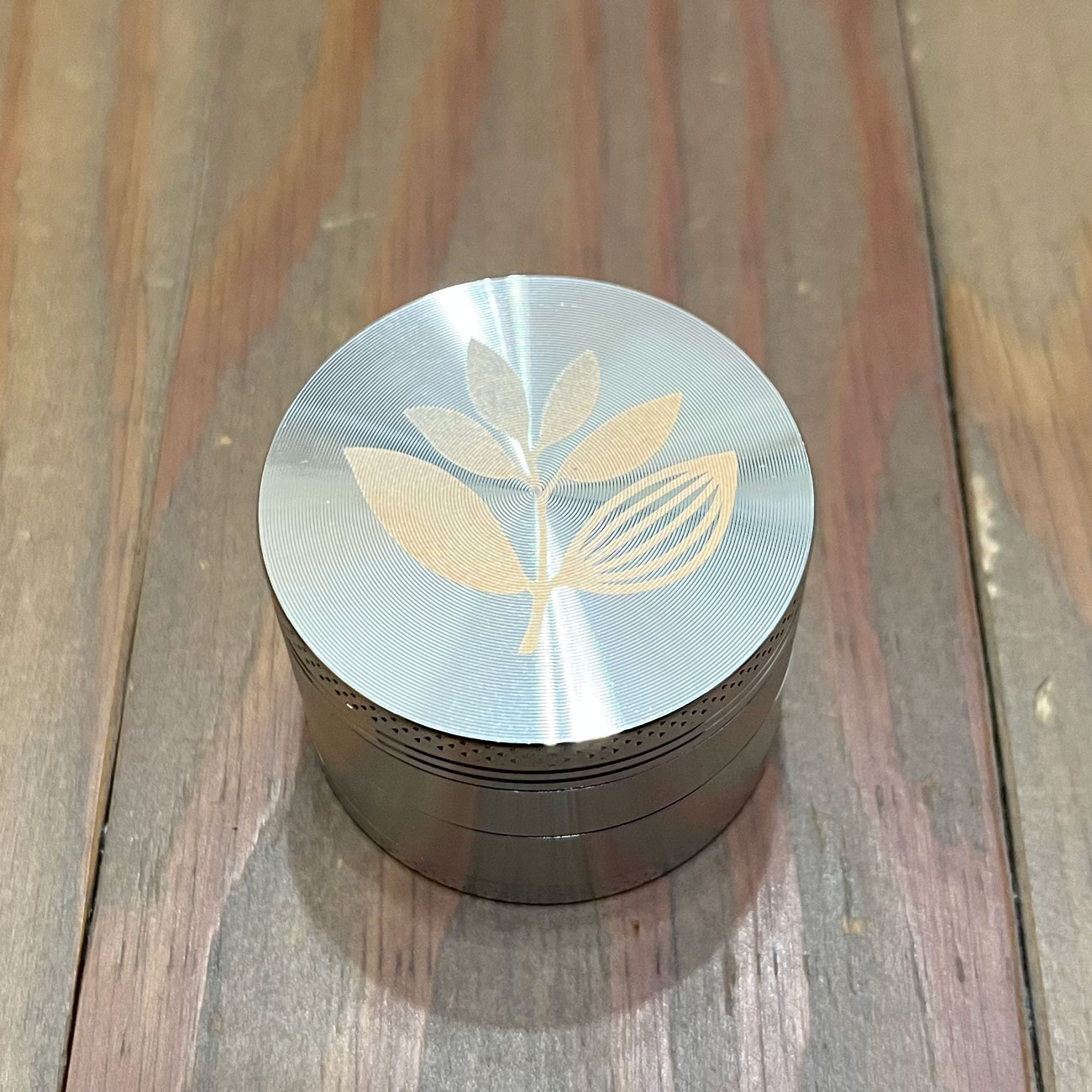 MAGENTA GRINDER SILVER