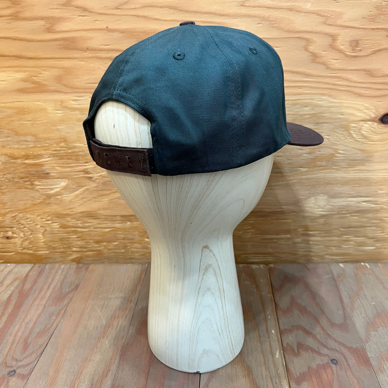 HOCKEY ETHEL HAT