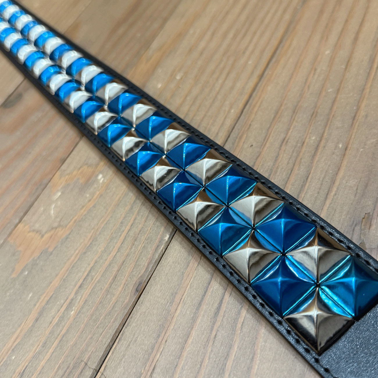 LOOSEY LOVES YOU BLUE CHECKERED STUD FINDER BELT