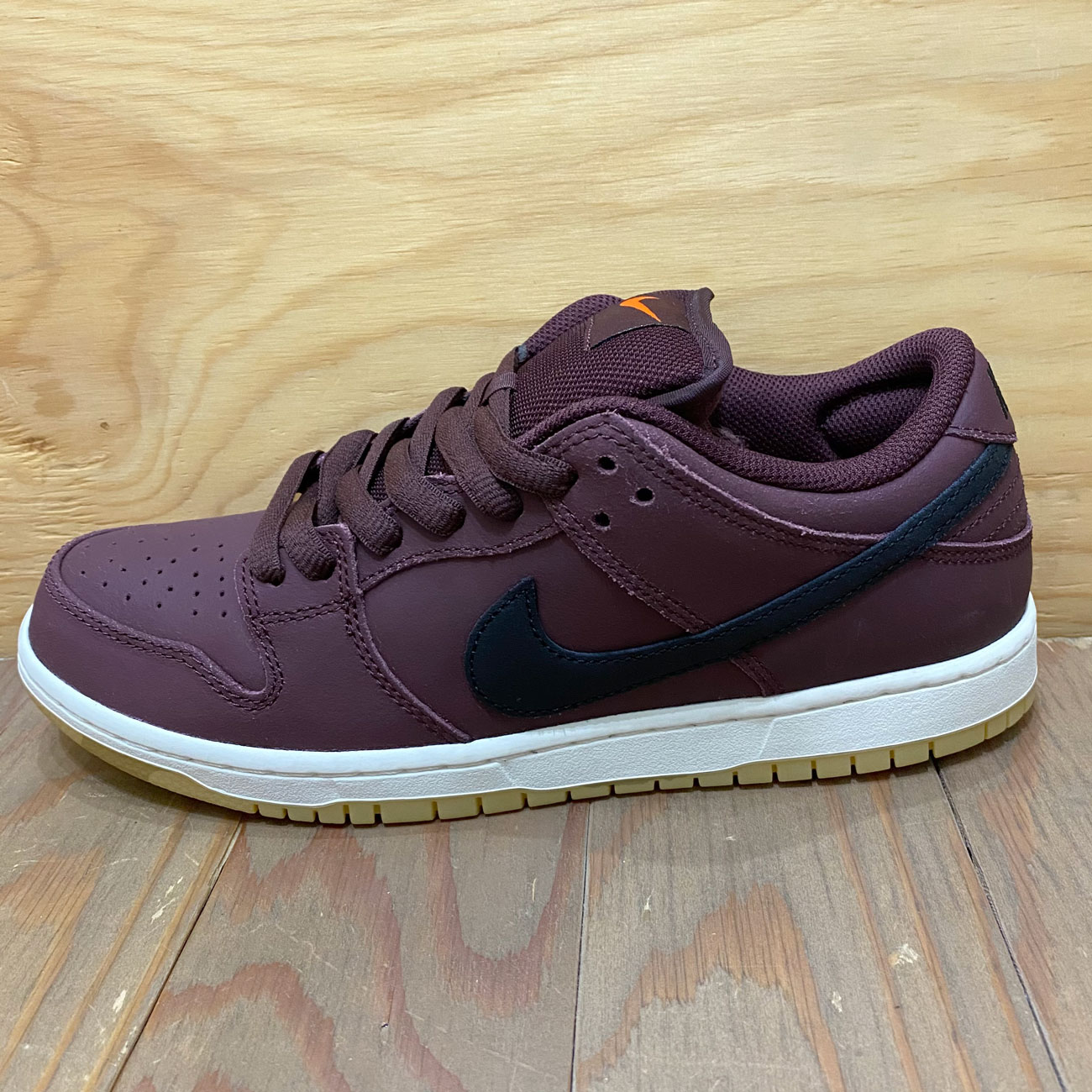 NIKE SB DUNK LOW PRO ISO BURGUNDY CRUSH