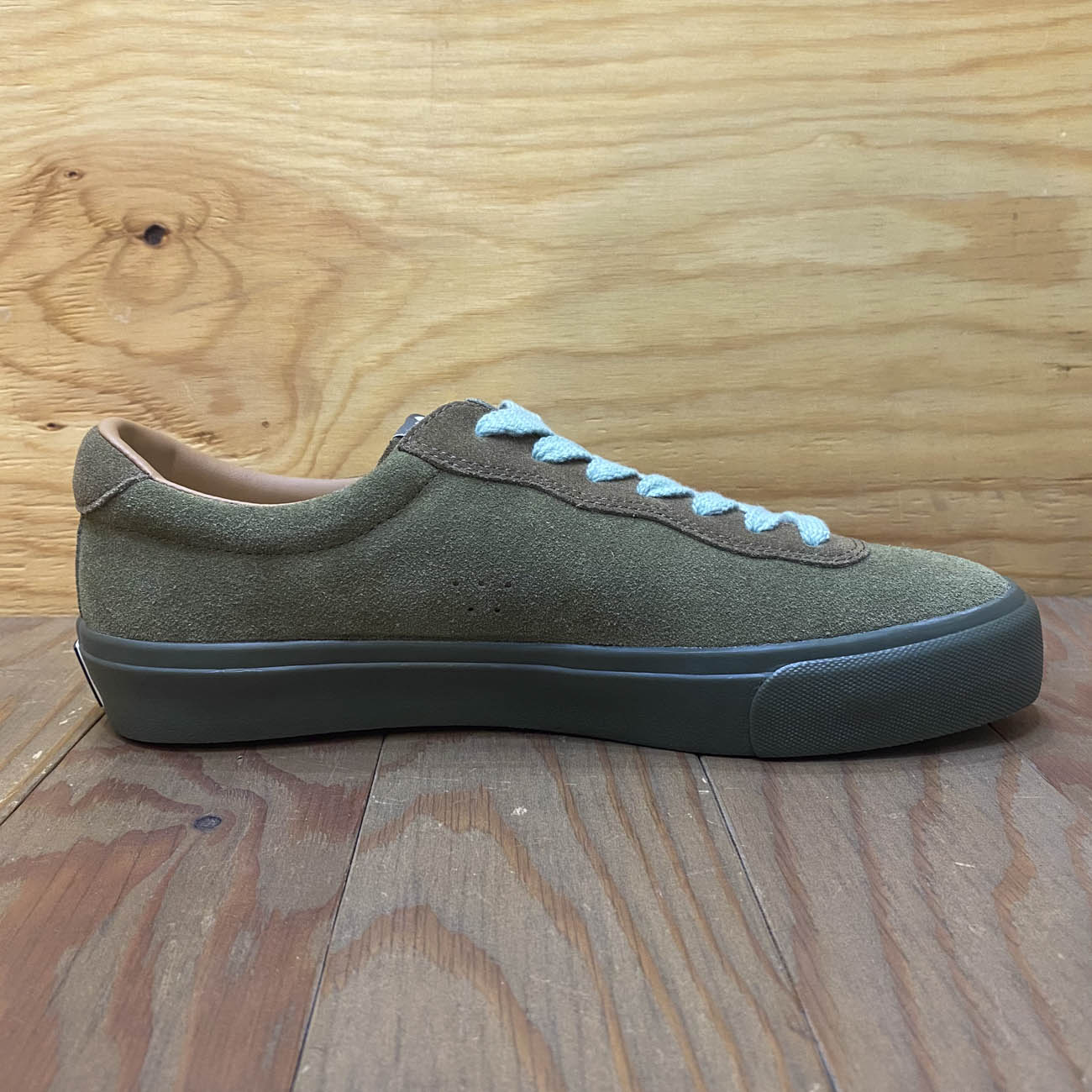 LAST RESORT AB VM001 SUEDE LO SMOKED LEAF/GREEN