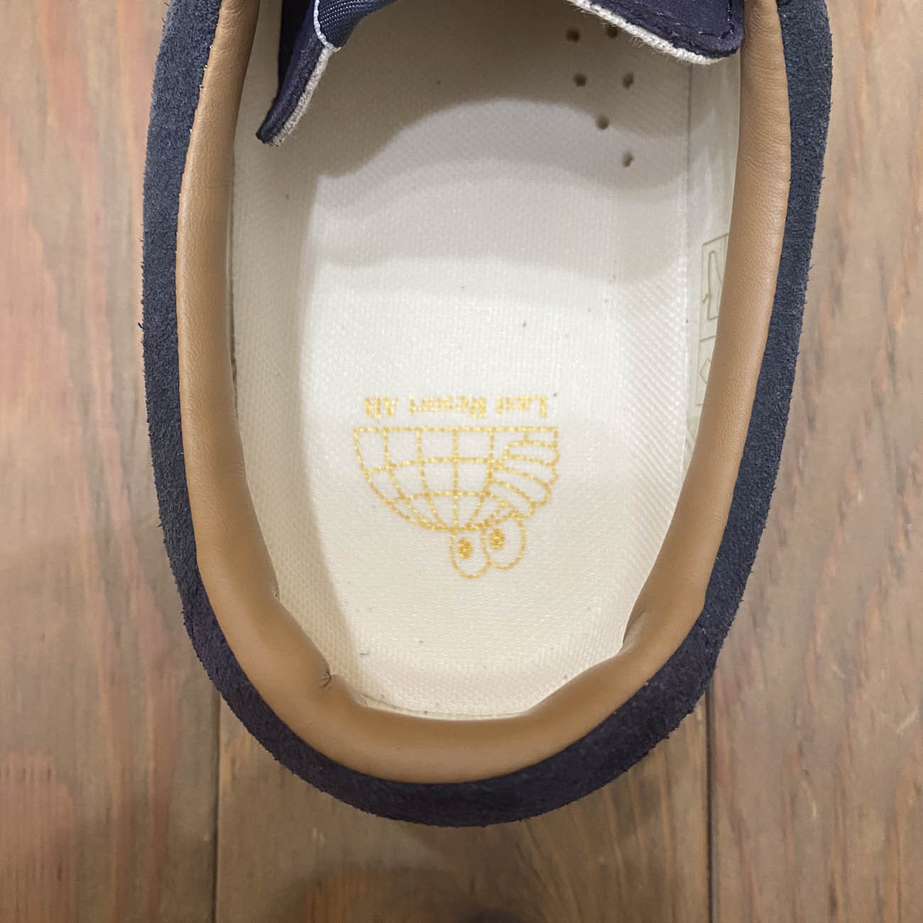 LAST RESORT AB VM001 SUEDE LO GRAPE MAGNET/BLACK