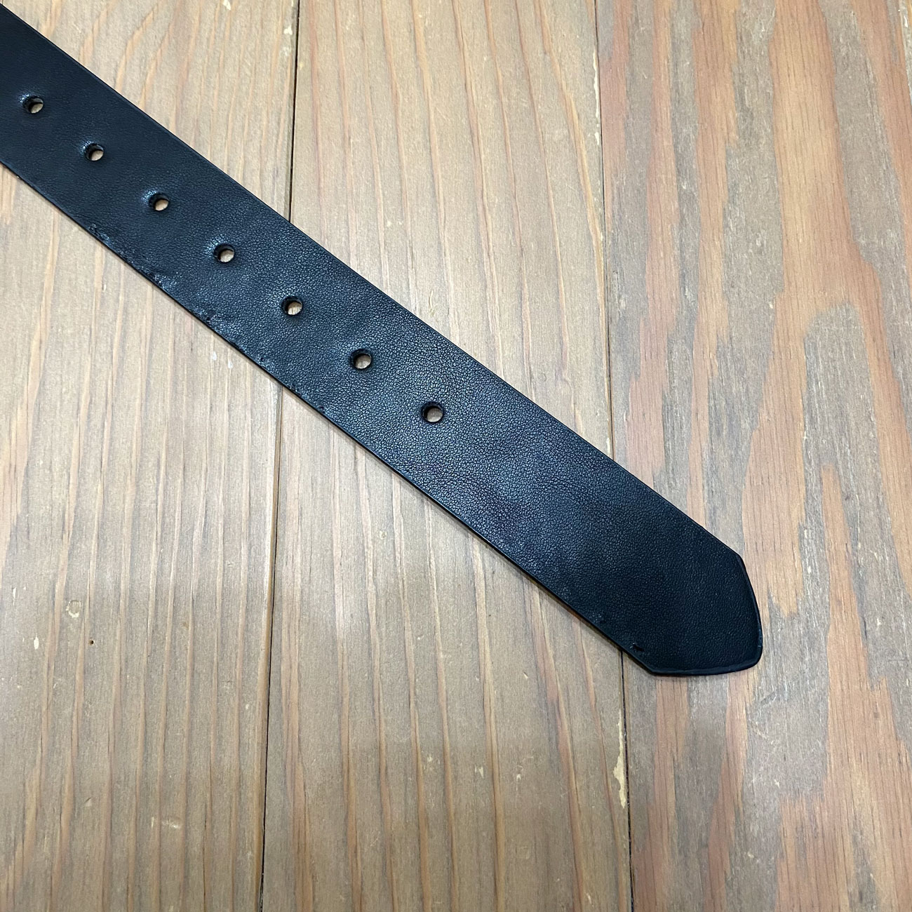 JACUZZI UNLIMITED LEATHER STUDDED BELT 