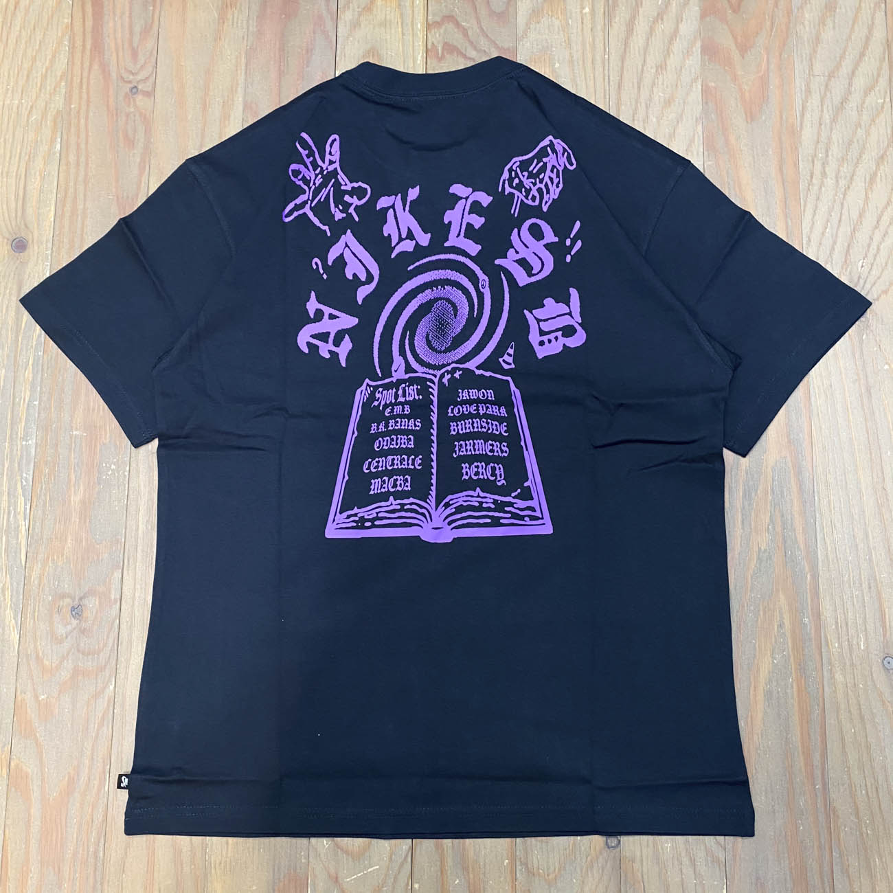 NIKE SB SKATESPOTS TEE