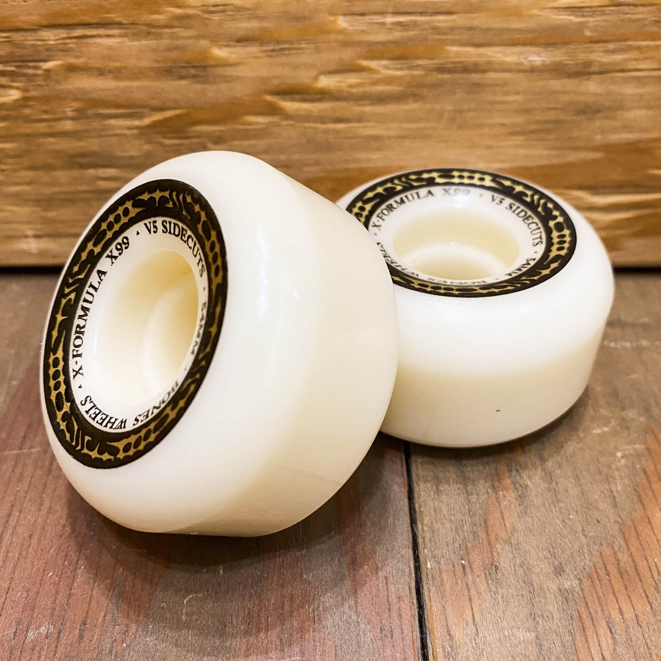 【スクエア】 BONES　X-FORMULA V5 SIDECUTS 99A 54mm 
