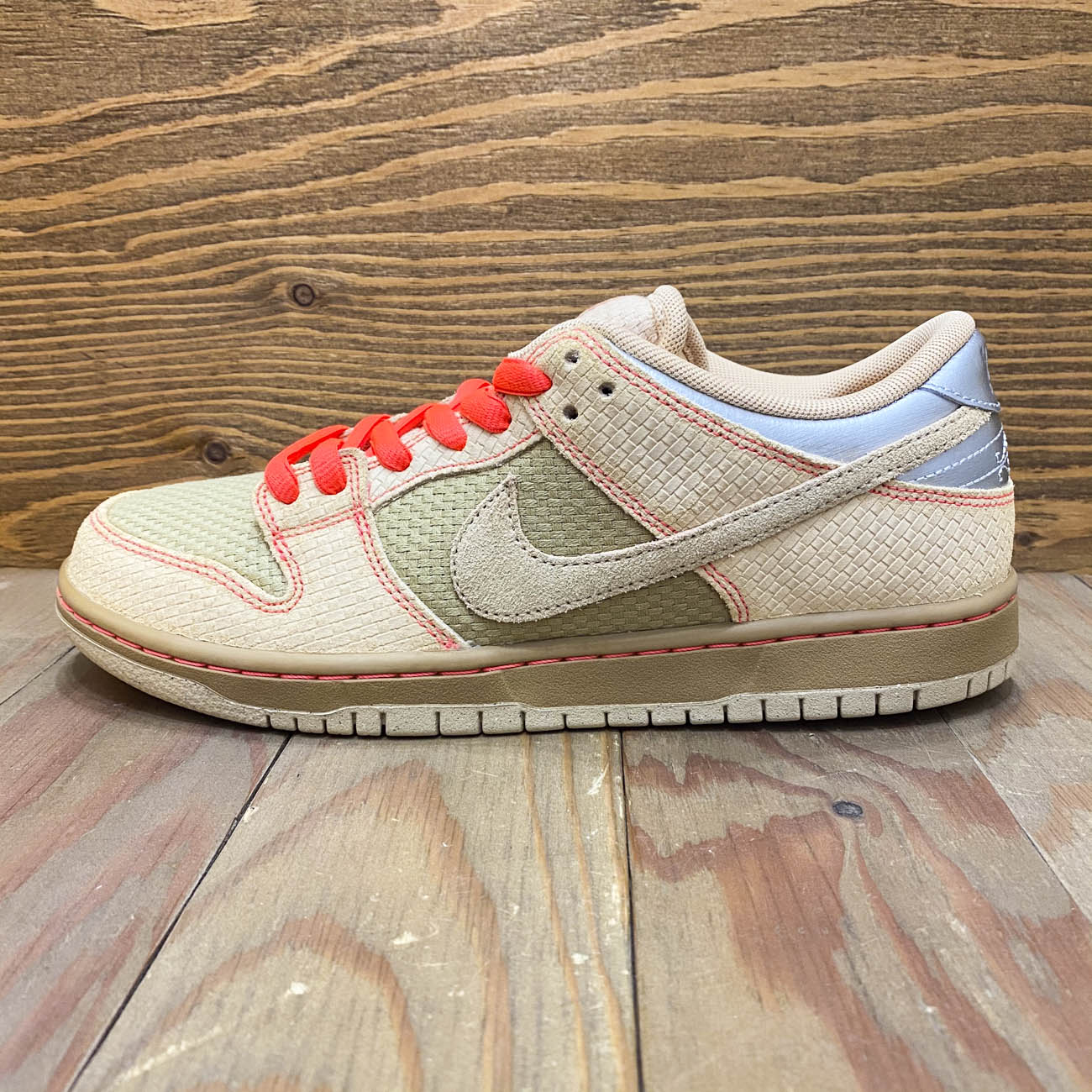 NIKE SB DUNK LOW PRO SONGKRAN