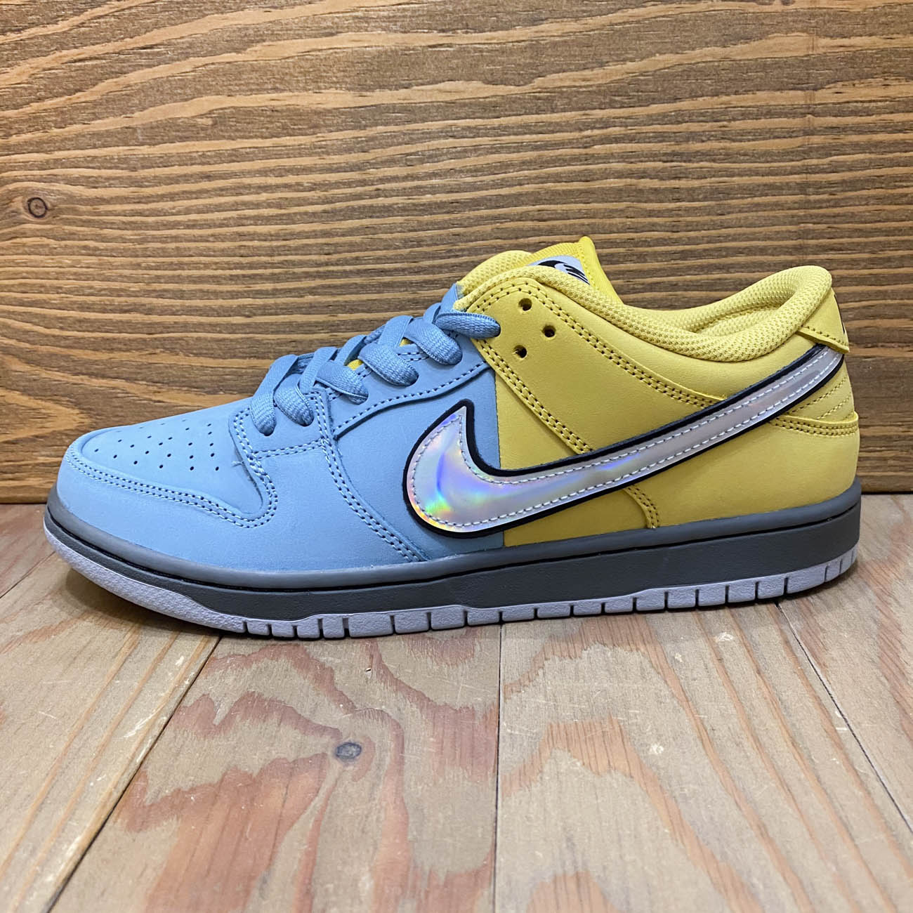 NIKE SB DUNK LOW PRO