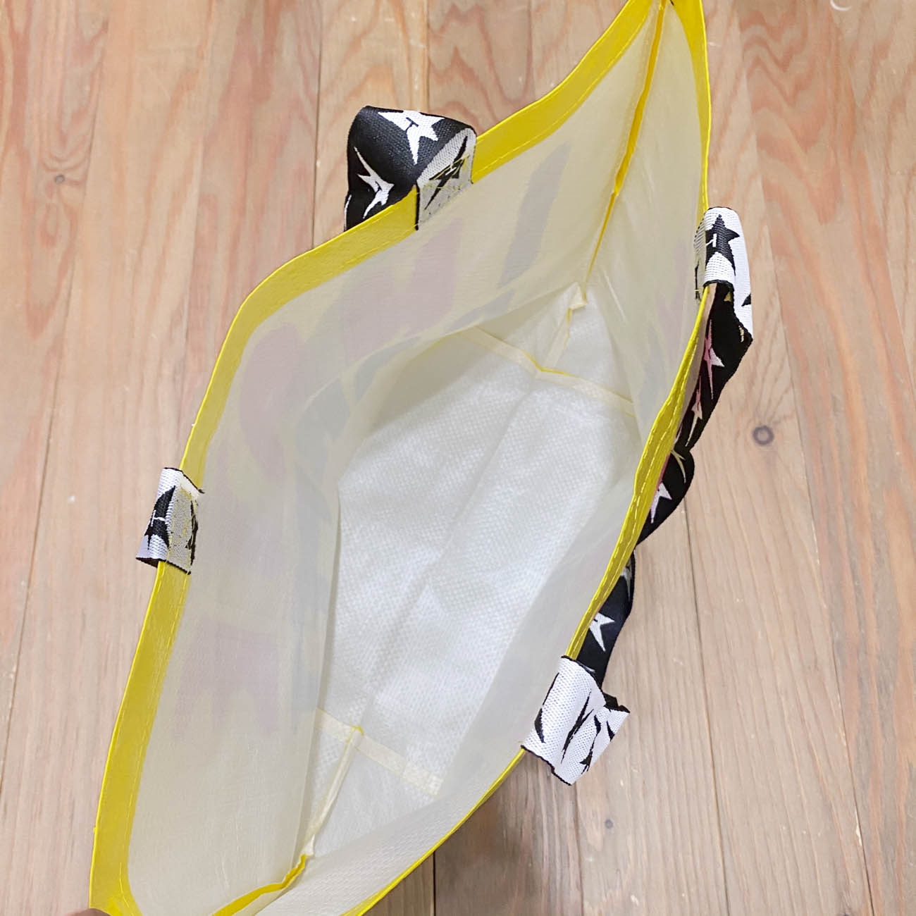 CARPET COMPANY I HATE CARPET MESH TOTE