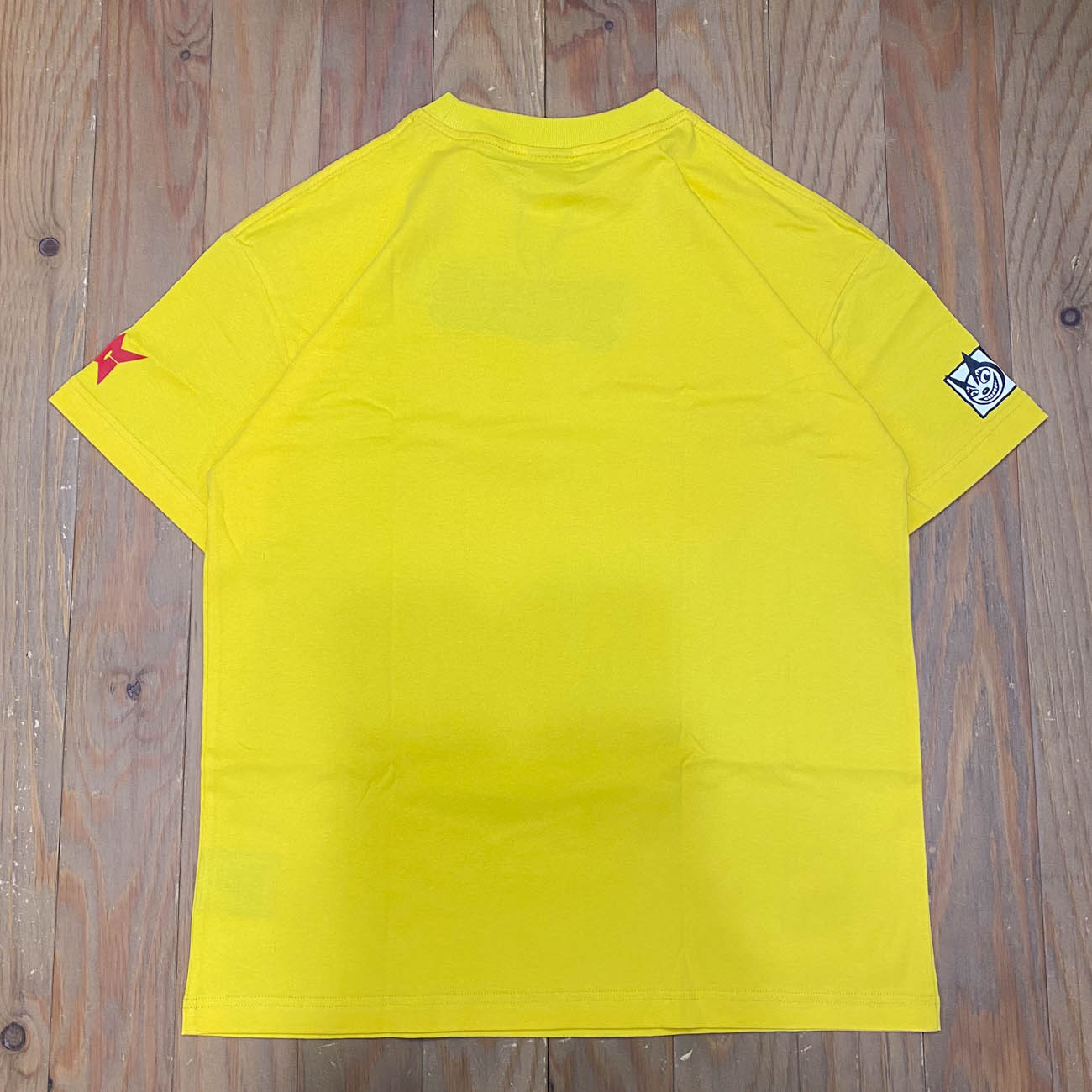 CARPET COMPANY C.C. SUCKS TEE