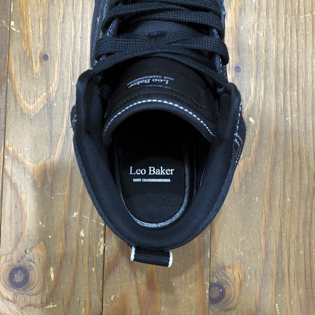 NIKE SB REACT LEO WHITE/BLACK