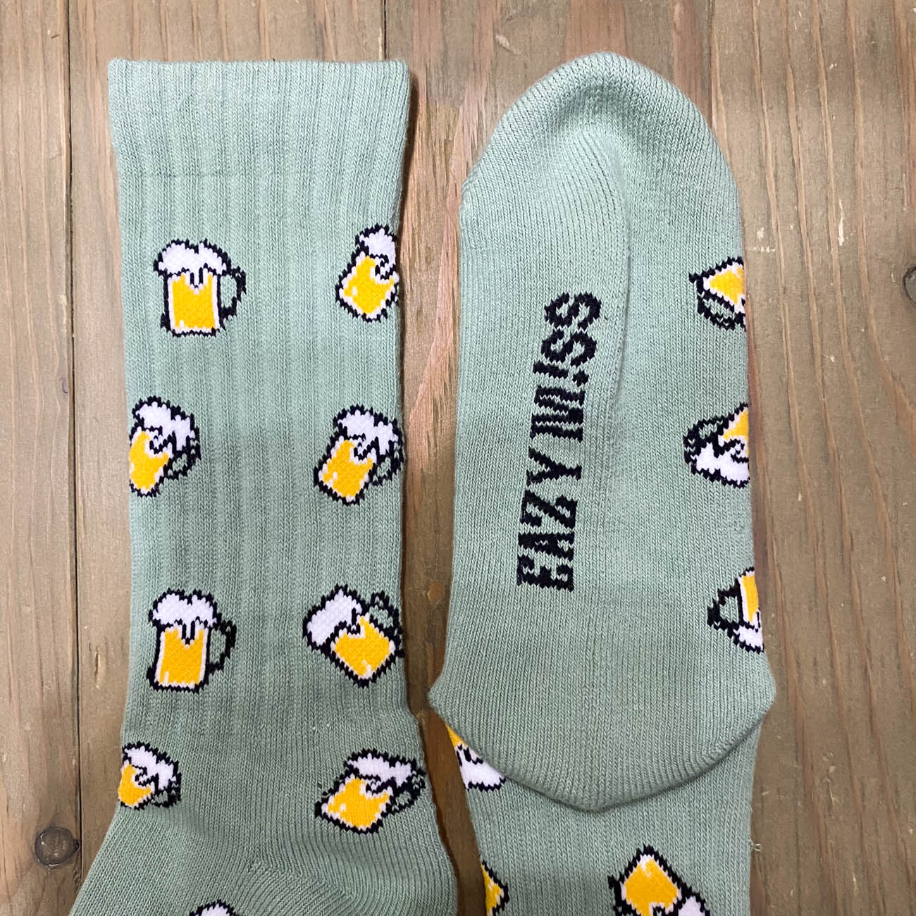 EAZY M!SS BEER SOX